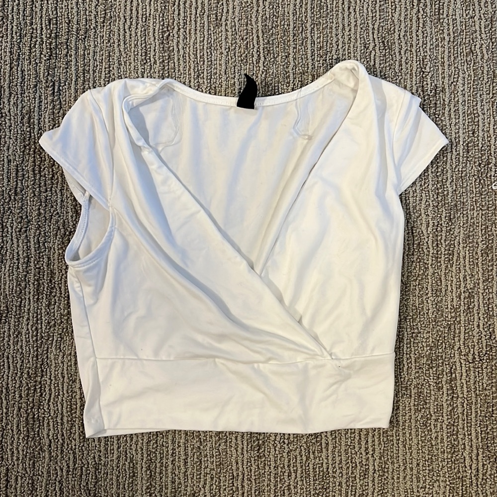 Windsor | White V Neck Crop Top